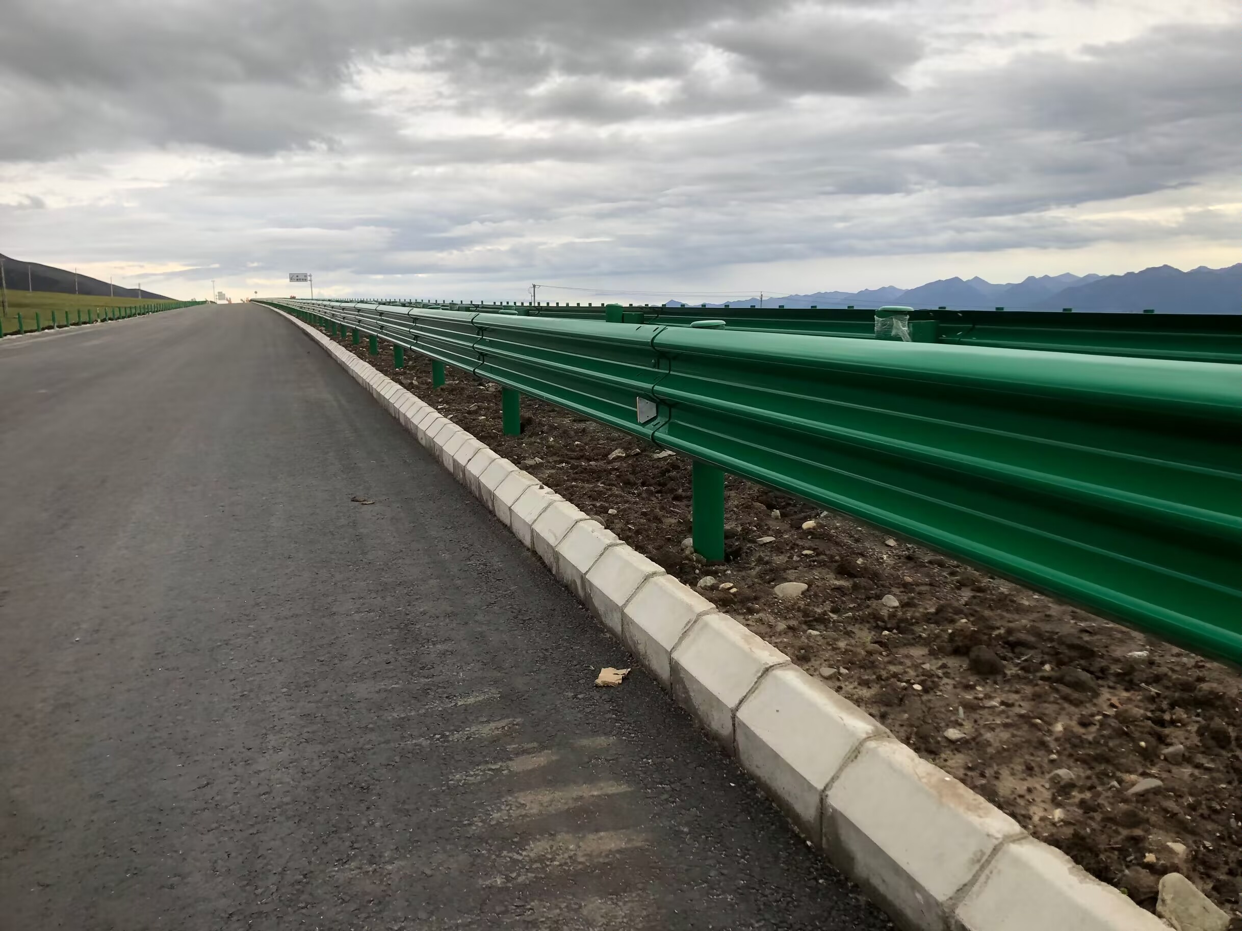 青羊区乡村公路波形护栏乡村公路波形护栏 - 推荐